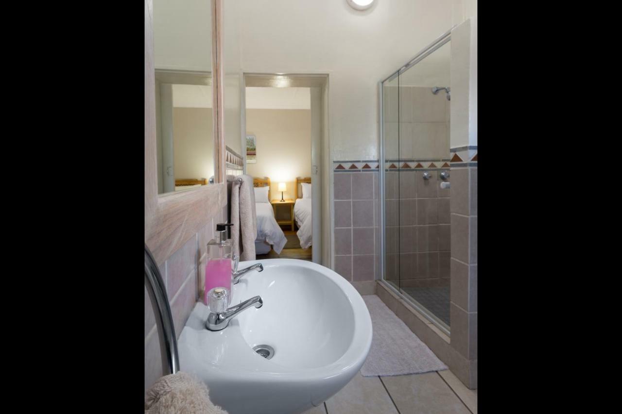 La La Dathel Guesthouse Colesberg Bagian luar foto